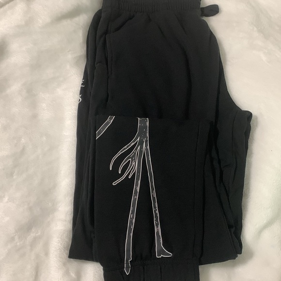 DISNEY Tim Burton’s Nightmare Before Christmas Men’s Sweatpants - Picture 5 of 10